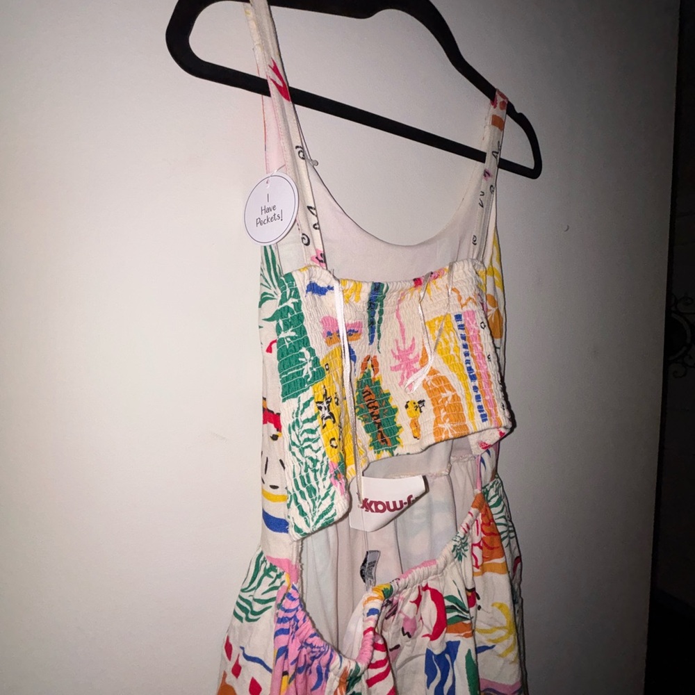 Colorful Sleeveless Maxi Dress - Picture 4 of 4